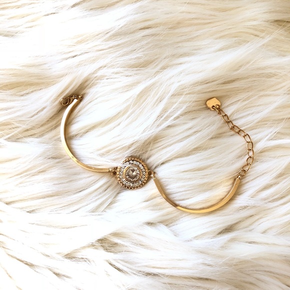 Gold Adjustable Cuff Crystal Center Bracelet - Picture 3 of 6